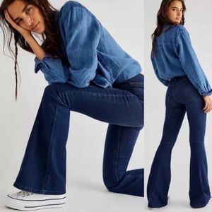 Free People Bell Bottom Flare Jeans Pull On 28